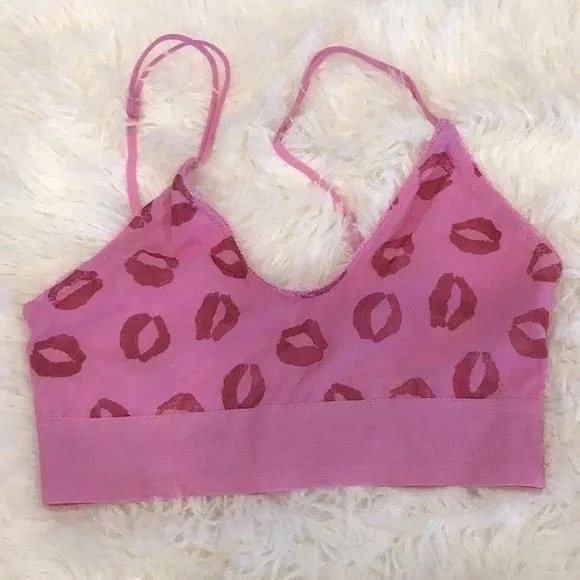 ❄️ UO | Out From Under Bralette Pink Lips Boho Beach Barbiecore - Picture 11 of 12